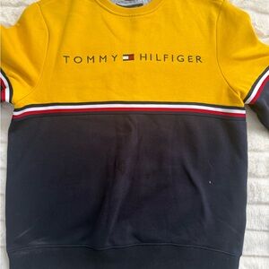 Tommy Hilfiger Yellow Crewneck Sweatshirt